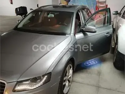 Usado Audi A4 136 CV (100 kW) 2011 Gris / plata Familiar