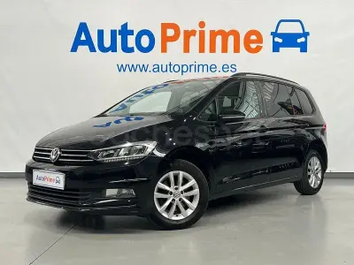 Usado VW Touran Advance 115 CV (84 kW) 2017 Negro Monovolumen
