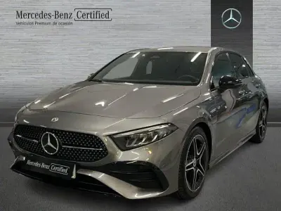 Usado Mercedes A200 150 CV (110 kW) 2025 Gris montaña