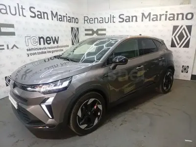 Usado Renault Captur Techno 145 CV (106 kW) 2024 Gris / plata SUV