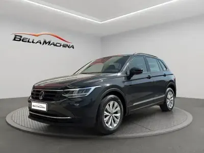 Usado VW Tiguan Life 122 CV (89 kW) 2023 Negro SUV
