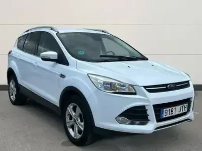 Używany Ford Kuga Trend 120 KM (88 kW) 2016 Biały SUV