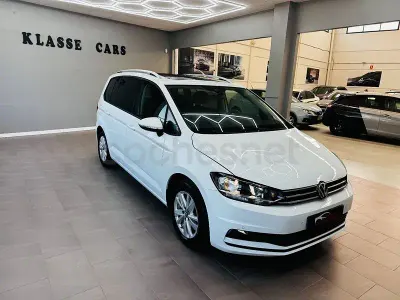 Usado VW Touran Advance 122 CV (89 kW) 2023 Blanco Monovolumen