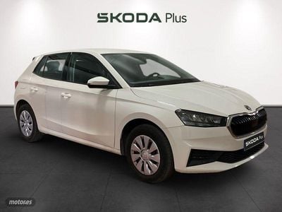 Usado Skoda Fabia Active 95 CV (69 kW) 2022 Blanco Utilitario