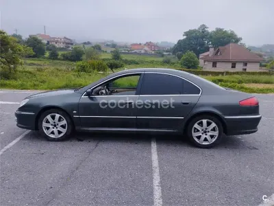 Usado Peugeot 607 136 CV (100 kW) 2005 Verde Berlina