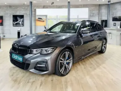 Usado BMW 330e 292 CV (214 kW) 2021 Azul Familiar