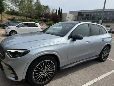Begagnad Mercedes GLC220 197 HK (144 kW) 2023 Grå SUV