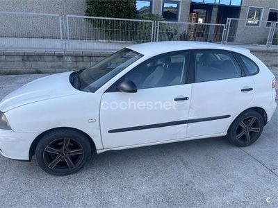 Usado Seat Ibiza 100 CV (73 kW) 2004 Blanco Utilitario