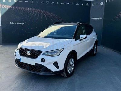 Usado Seat Arona Style 110 CV (80 kW) 2021 Blanco SUV