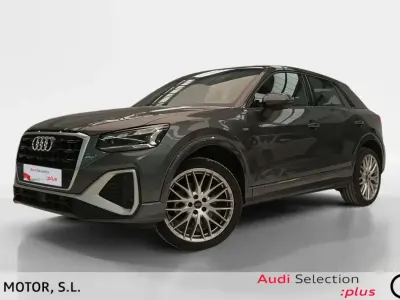 Usado Audi Q2 Ambiente 150 HP (110 kW) 2024 Cinzento SUV