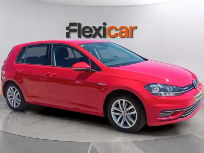 Usado VW Golf VIII Advance 130 CV (95 kW) 2020 Rojo Berlina