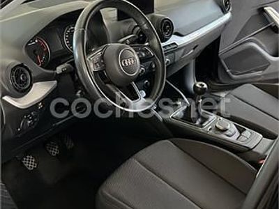 Usado Audi Q2 Advanced Plus 116 CV (85 kW) 2018 Negro SUV