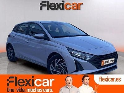 Usado Hyundai i20 84 CV (61 kW) 2024 Gris Utilitario