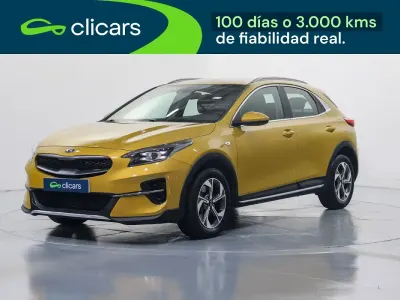 Usado Kia XCeed 120 CV (88 kW) 2021 Amarillo SUV