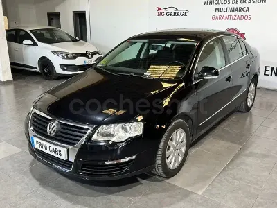 Usado VW Passat Advance 140 CV (102 kW) 2007 Negro Berlina