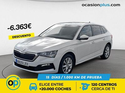 Usado Skoda Scala Ambition 110 CV (80 kW) 2021 Blanco Utilitario