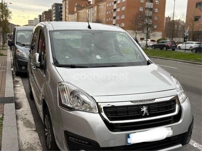 Gris / plata Usado 2016 Peugeot Partner Tepee Active Monovolumen | 9000 € (Buen precio)