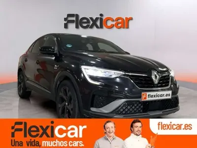 Käytetty Renault Arkana 145 HP (106 kW) 2022 Musta Katumaasturi