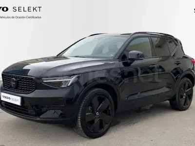Usado Volvo XC40 Plus 163 CV (119 kW) 2025 Negro SUV