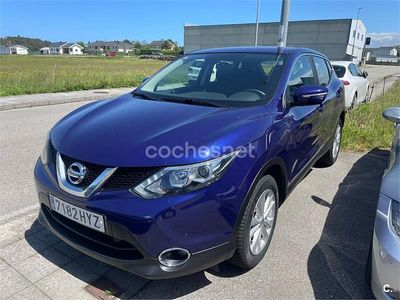Usado Nissan Qashqai Acenta 110 CV (80 kW) 2014 Violeta / lila SUV