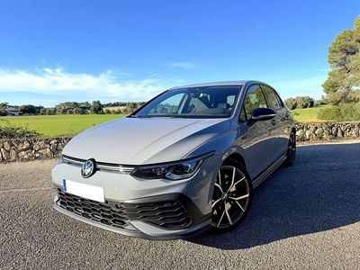 Usado VW Golf VIII GTI 300 CV (220 kW) 2022 Gris Utilitario