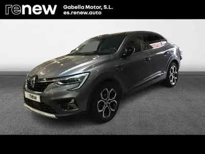 Usado Renault Arkana Zen 140 CV (102 kW) 2023 Gris SUV