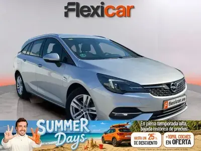 Usado Opel Astra GS Line 122 CV (89 kW) 2020 Gris / plata Berlina