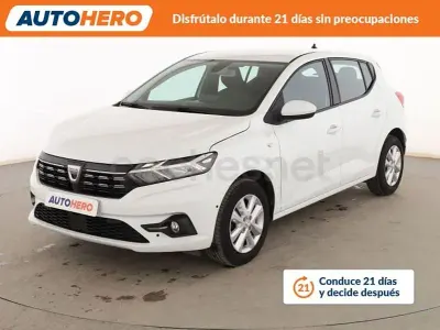 Usado Dacia Sandero Comfort 91 CV (66 kW) 2022 Blanco Berlina