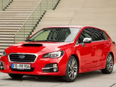 Usado Subaru Levorg Sport 170 CV (125 kW) 2018 Rojo Familiar