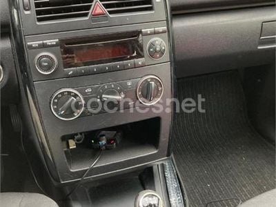 Usado Mercedes A160 Classic 82 CV (60 kW) 2005 Gris / plata Monovolumen