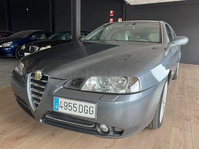 Usado Alfa Romeo 166 175 CV (128 kW) 2005 Gris / plata Berlina