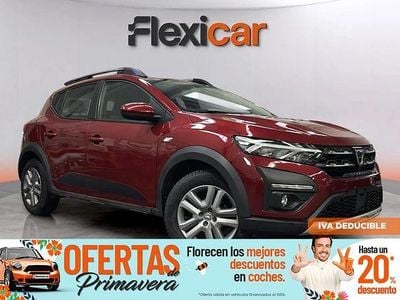 Usado Dacia Sandero Comfort 91 CV (66 kW) 2022 Rojo