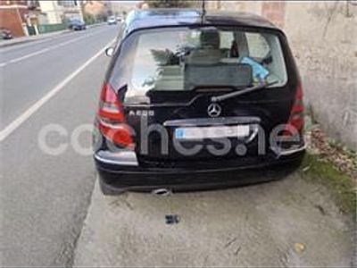 Usado Mercedes A200 Elegance 136 CV (100 kW) 2006 Negro Monovolumen