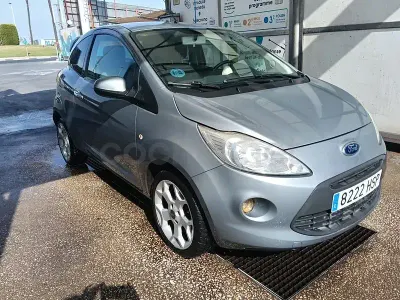 Usado Ford Ka Titanium 69 CV (50 kW) 2013 Azul Utilitario