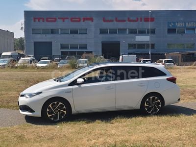 Toyota Auris Hybrid