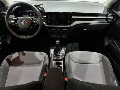 Usado Skoda Fabia Selection 95 CV (69 kW) 2023 Blanco Utilitario