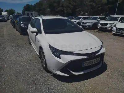 Usado Toyota Corolla Active 122 CV (89 kW) 2021 Blanco Familiar