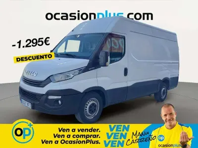 Usado Iveco 35.12 116 CV (85 kW) 2017 Blanco Van