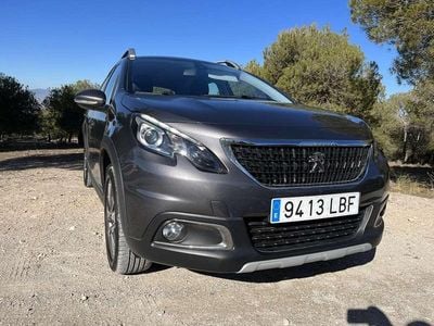 Usado Peugeot 2008 Allure 110 CV (80 kW) 2019 Gris SUV
