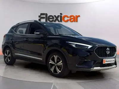 Käytetty MG ZS Comfort 116 HP (85 kW) 2025 Musta Katumaasturi