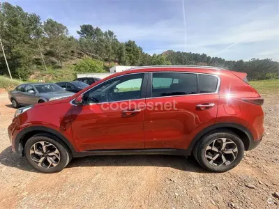 Usado Kia Sportage Plus 132 CV (97 kW) 2019 Rojo SUV
