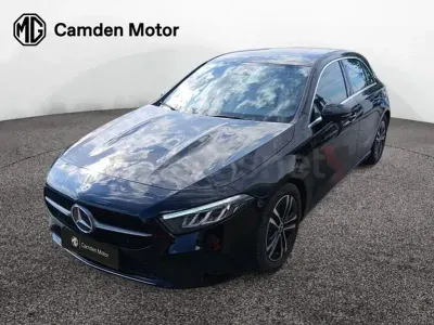 Käytetty Mercedes A180 136 HP (100 kW) 2023 Harmaa Sedan