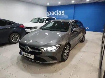 Käytetty Mercedes CLA220 Shooting Brake 190 HP (139 kW) 2021 Harmaa Farmari