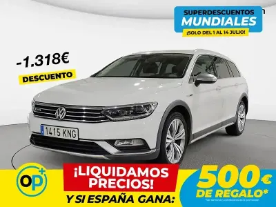 Usado VW Passat Alltrack 190 CV (139 kW) 2018 Blanco Familiar