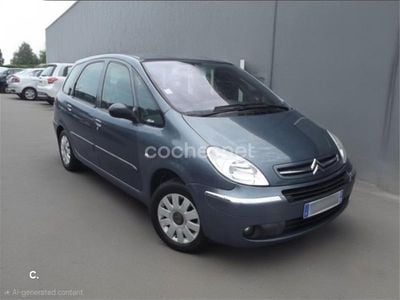 Gris / plata Usado 2004 Citroën Xsara Picasso Monovolumen | 350 € (Super precio)