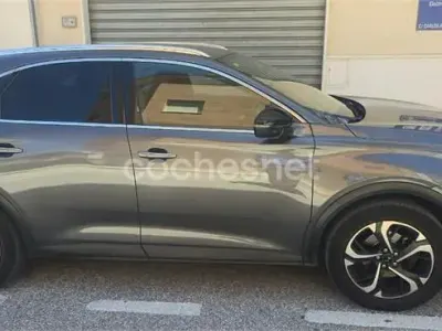 Usado DS Automobiles DS7 Crossback Grand Chic 180 CV (132 kW) 2020 Gris / plata SUV