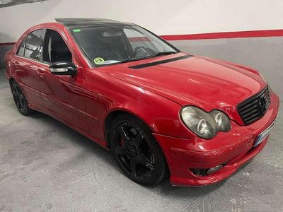 Usado Mercedes C180 Elegance 143 CV (105 kW) 2005 Rojo Berlina