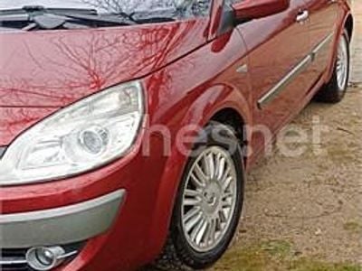 Usado Renault Grand Scénic II Privilege 130 CV (95 kW) 2007 Granate Monovolumen