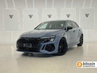 Usado Audi RS3 400 CV (294 kW) 2022 Gris / plata Berlina