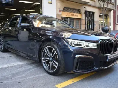 Usado BMW 745e Comfort Edition 394 CV (289 kW) 2022 Azul Berlina
